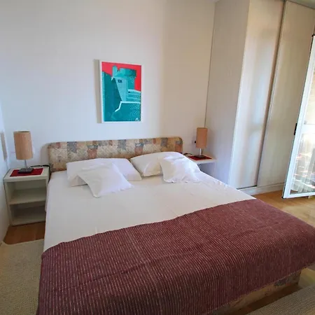 Apartment Ante
